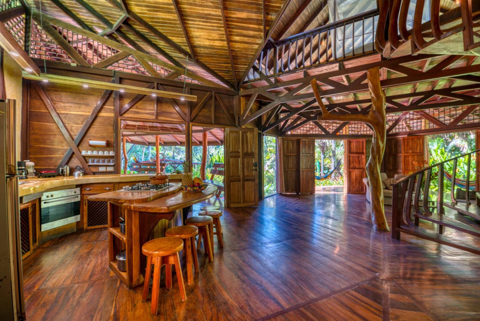 Tree House Beachfront Lodge Puerto Viejo de Talamanca Bagian luar foto