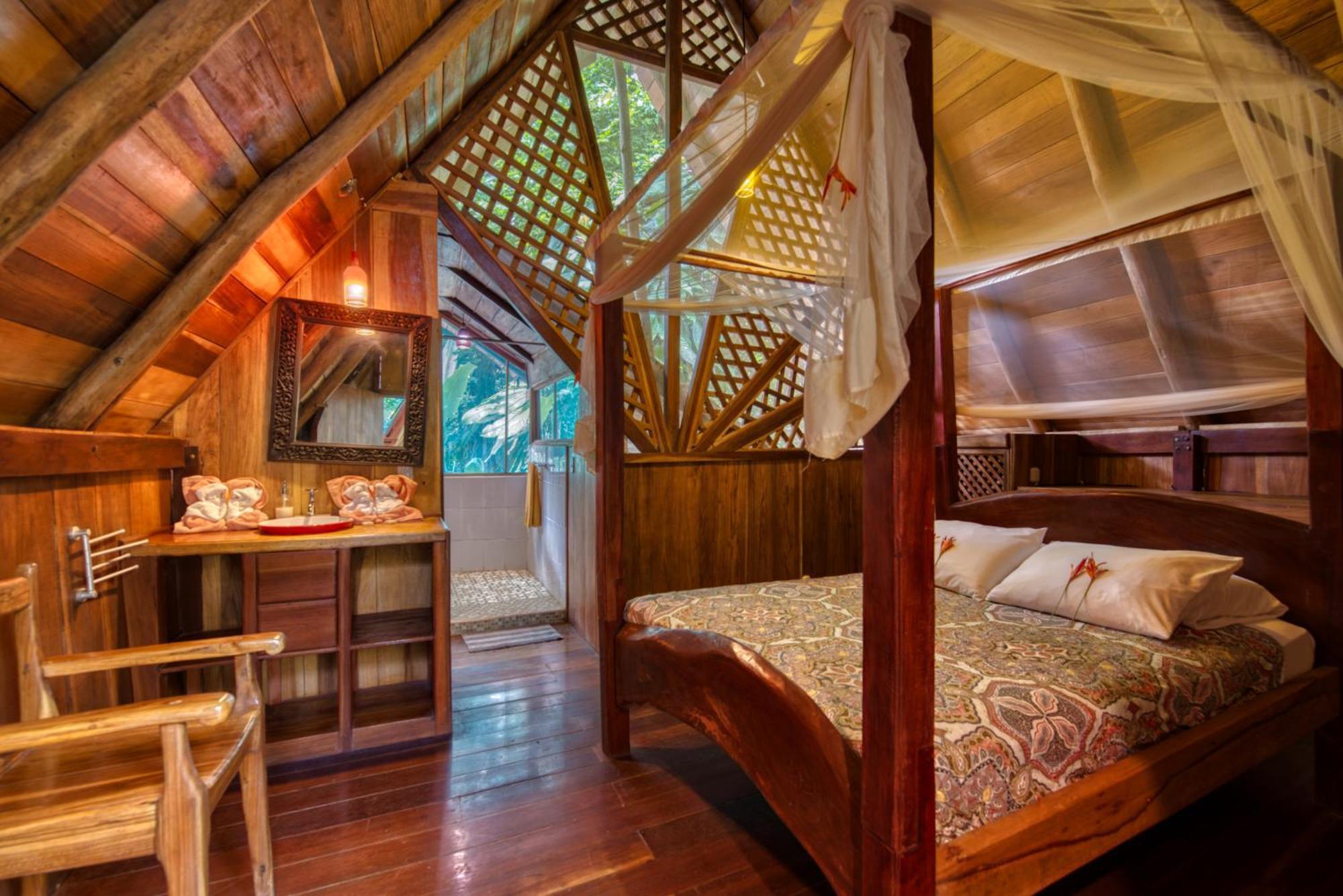 Tree House Beachfront Lodge Puerto Viejo de Talamanca Bagian luar foto