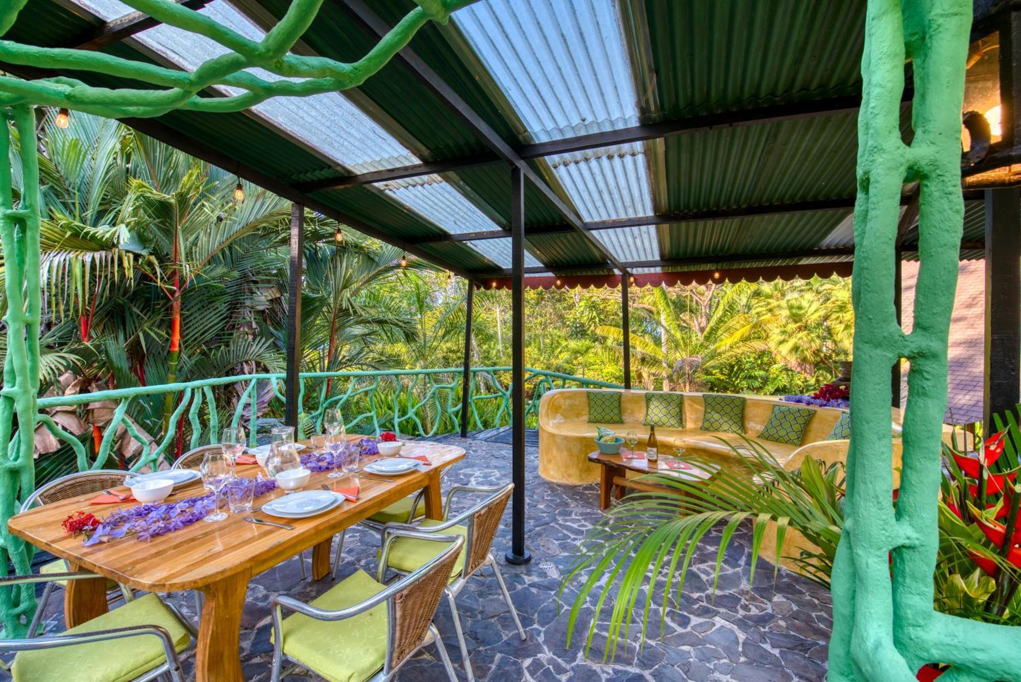 Tree House Beachfront Lodge Puerto Viejo de Talamanca Bagian luar foto