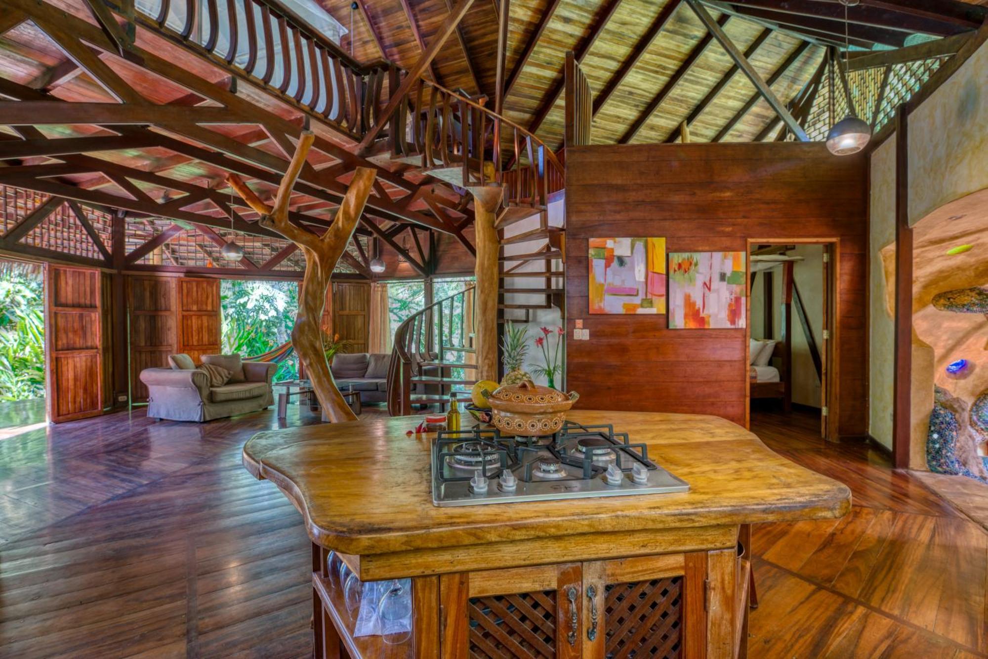Tree House Beachfront Lodge Puerto Viejo de Talamanca Bagian luar foto