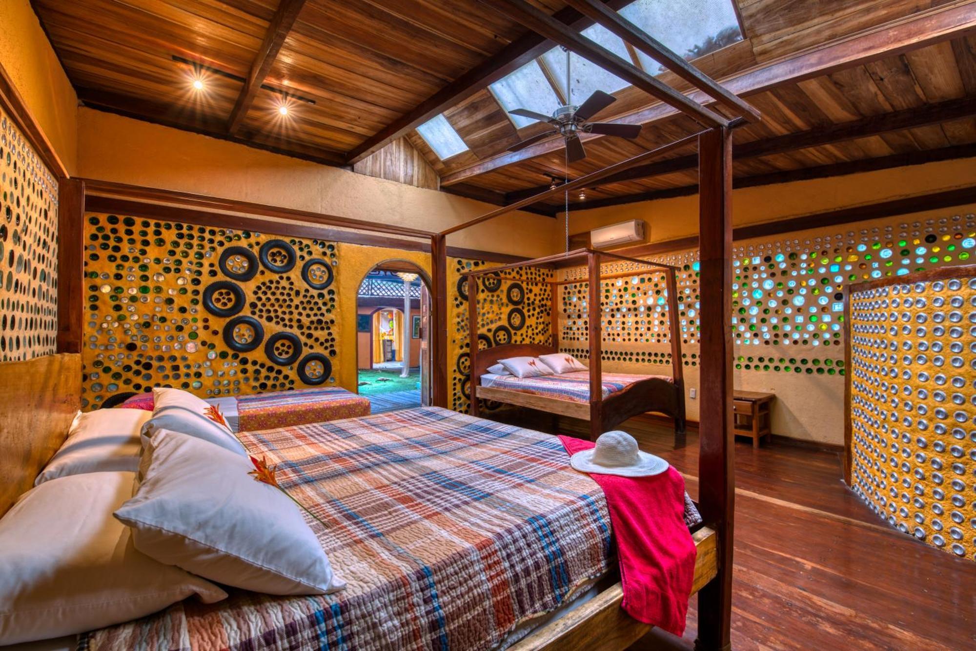 Tree House Beachfront Lodge Puerto Viejo de Talamanca Bagian luar foto