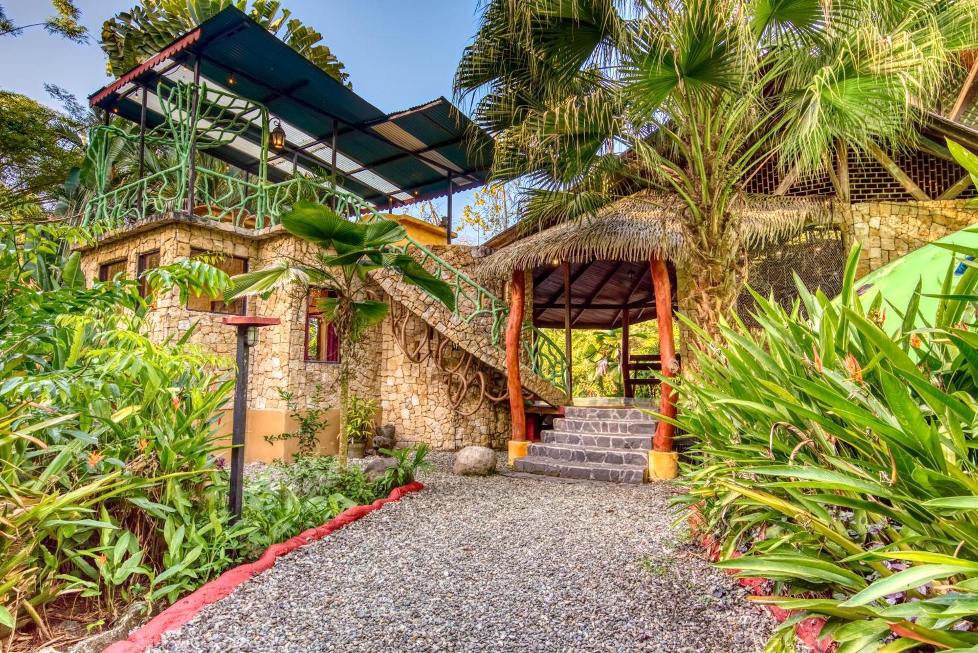 Tree House Beachfront Lodge Puerto Viejo de Talamanca Bagian luar foto