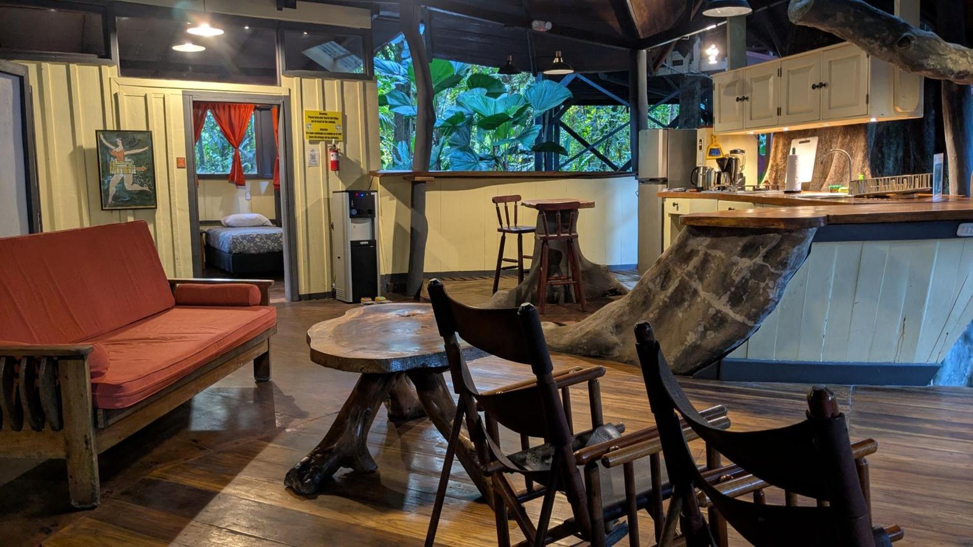 Tree House Beachfront Lodge Puerto Viejo de Talamanca Bagian luar foto